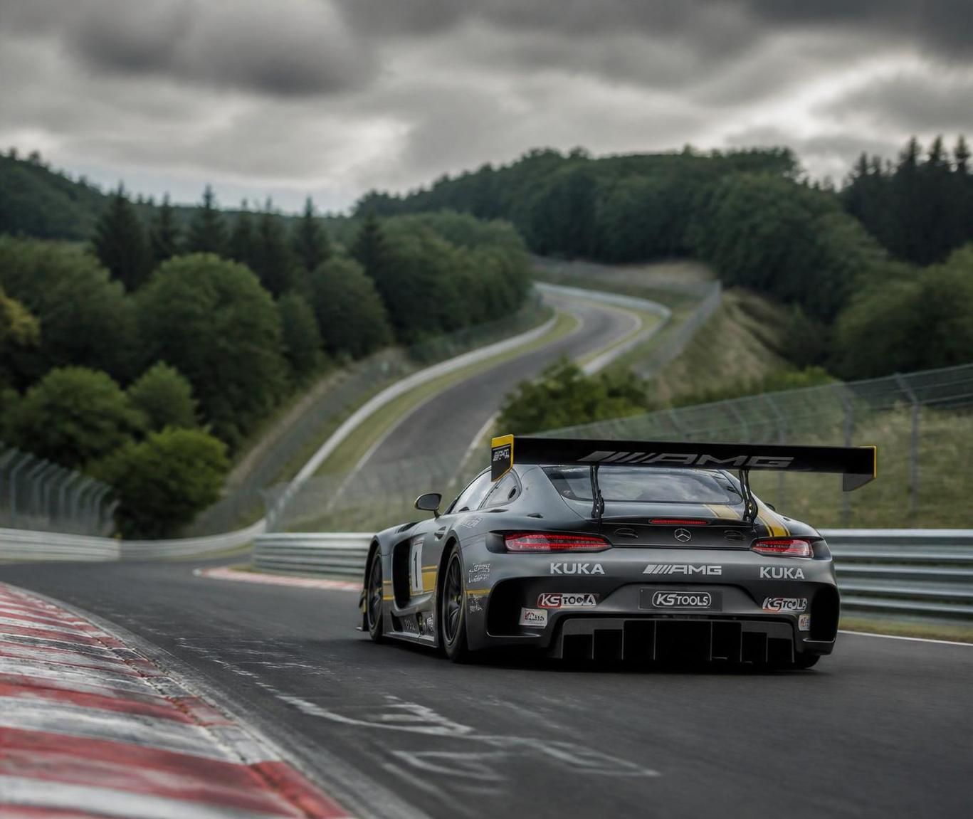 découvrez ce que réserve assetto corsa 2025, la prochaine génération de simulation automobile, avec des graphismes améliorés, une physique réaliste et de nouvelles fonctionnalités pour les passionnés de course.