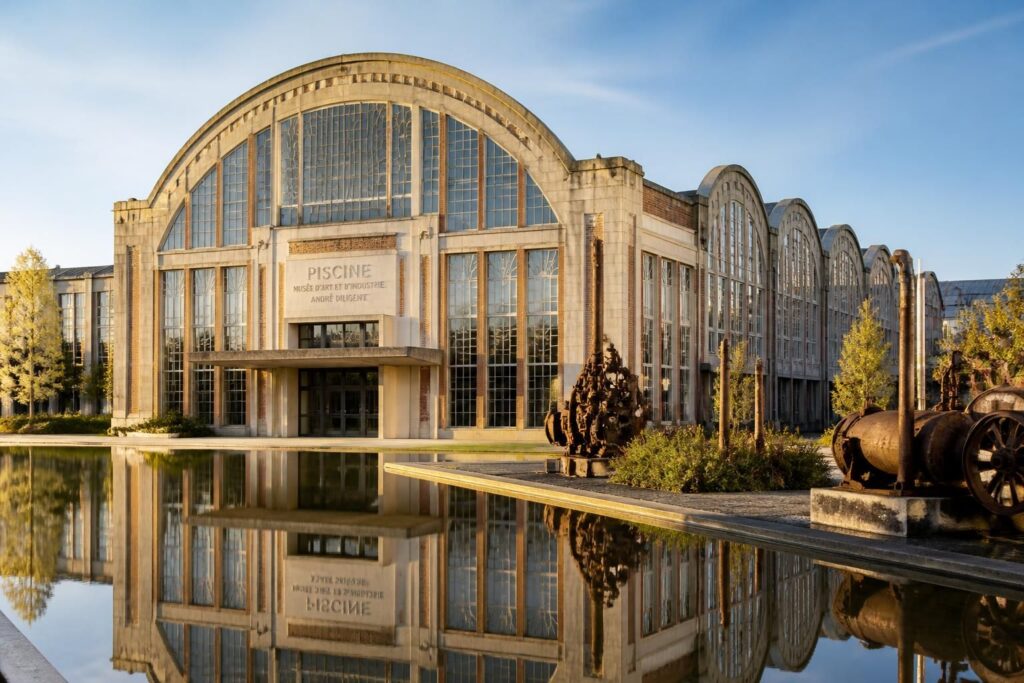 découvrez la piscine musée d'art et d'industrie andré diligent à roubaix, un lieu unique où se mêlent art contemporain et riche patrimoine industriel dans un cadre exceptionnel.